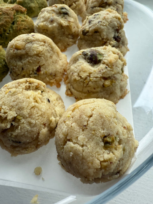 Pistachio Crumble Cookies